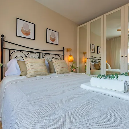 아파트 Beachfront, Pool, Terrace, Garage & Fibre Internet 타리파